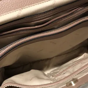 Guess Striped Colorblock Shoulder Bag thumbnail 11