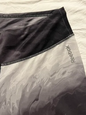 Capri Workout Leggings thumbnail 2