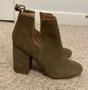 Steve Madden Ankle Booties thumbnail 1