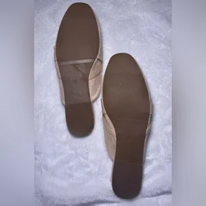 LAICIGO Suede Flat Mules Closed Square Toe Backless Loafers Beige Tan 9.5 thumbnail 9