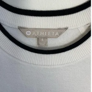 Athleta White Sweater size small‎ thumbnail 2