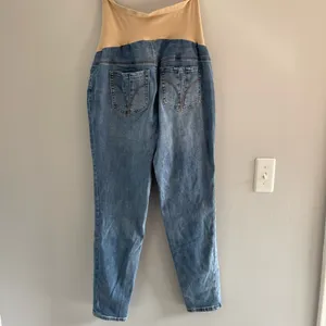 Maternity Full Panel Belly Distressed Straight Leg Ankle Jeans 1x thumbnail 3