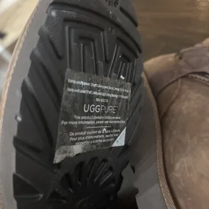 UGG NEW Sz 7 Maddox Leather Moto Boots Treadlite Water Resistant wool Lined thumbnail 8