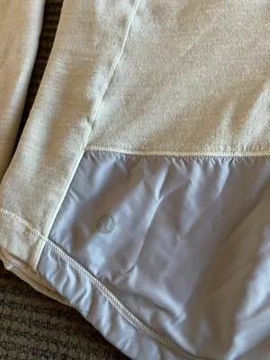 Lululemon Pullover thumbnail 4