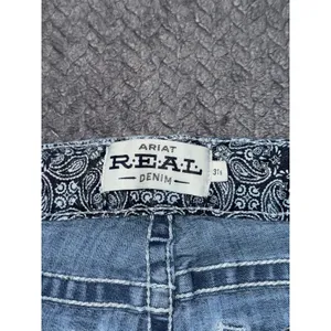 Ariat REAL Denim Women's Blue Medium Wash Straight Jeans Size 31‎ Short thumbnail 3