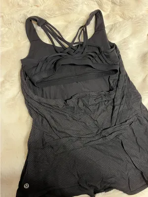 Lululemon tank thumbnail 1