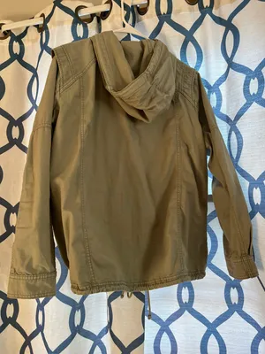 American Eagle Outfitters thumbnail 2