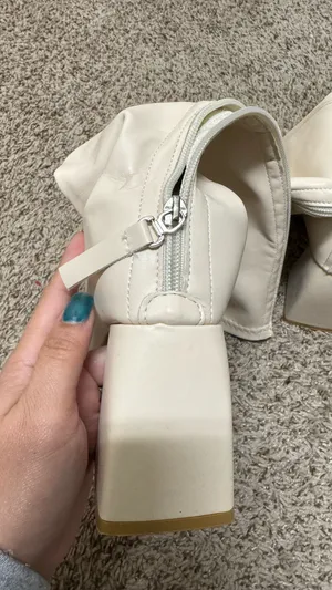 Beige Knee thumbnail 4
