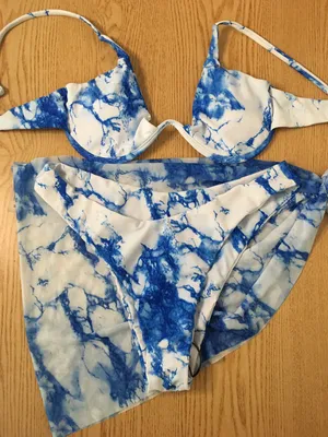 B44 New 3pc Swimsuit Bikini & Sarong Tye Dye Size Medium thumbnail 1
