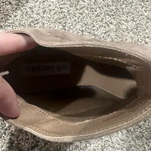 Madden Girl tan Booties - Brownie size 10M thumbnail 9