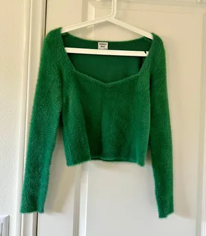 Aritzia Green Top thumbnail 1