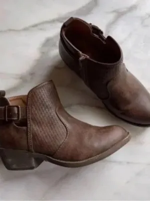 Jellypop Women's Sarin Brown Ankle Booties thumbnail 2