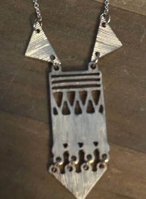 Gold tone abstract pendant necklace thumbnail 4