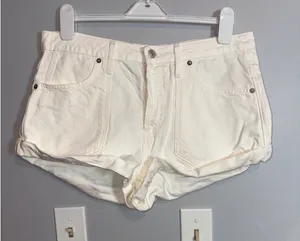 We The Free Free People White Utility roll cuff Denim Short Shorts Button Fly 30 thumbnail 1