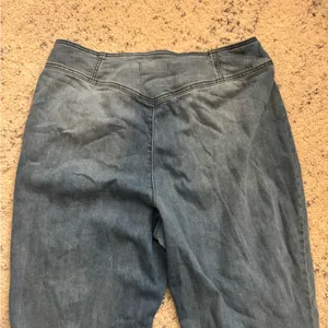 Free People‎ Curvy Flared Jeans Sz 34 Light Wash Raw Hem Plus Size Stretch thumbnail 7