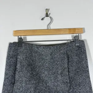 Armani Exchange Tweed Wool Blend Mini Skirt Black White Tulip Hem Size 6 thumbnail 3