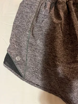 Lululemon Hotty Hot Shorts 4” thumbnail 3