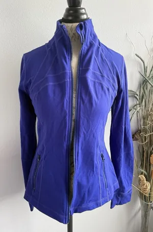Lululemon define size 12‎ Purple Jacket Flaws Missing Zip thumbnail 1