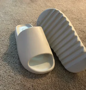 Slides Tan Size 9 thumbnail 2