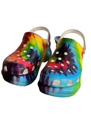 RARE Crocs Bae Platform Tie Dye Womens Size 7 thumbnail 7