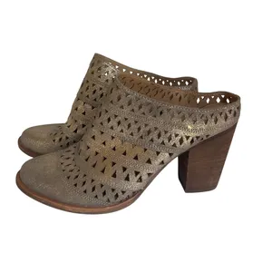 Steve Madden Women’s Gold Cutout Leather Mules Block Heel Size 6.5 thumbnail 2