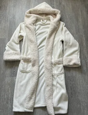 Pottery Barn Robe thumbnail 1
