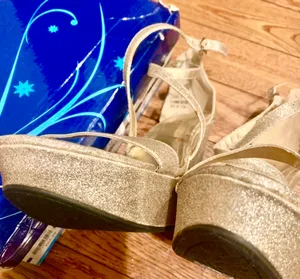 Rouge gold glitter platform strappy crisscross wedges sandal size 8.5 thumbnail 7