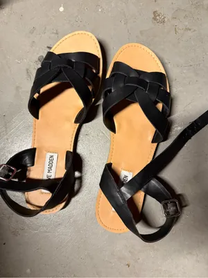 Steve Madden Women's 'SAAR' Black Sandals Size 7.5 NEW thumbnail 4