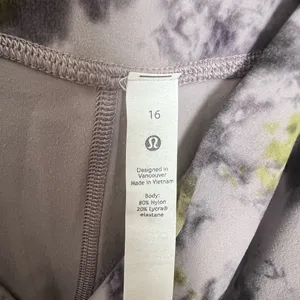 LULULEMON- Align High Rise Pant 28” Radial Tie Dye Mauve Grey Size 16 thumbnail 6