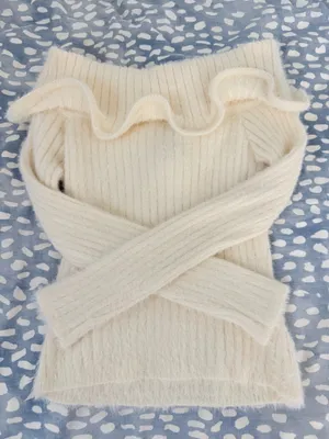 Cream sweater top White thumbnail 2