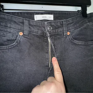 mng by mango 4 Black Straight‎ Leg Jeans CPW7 thumbnail 5