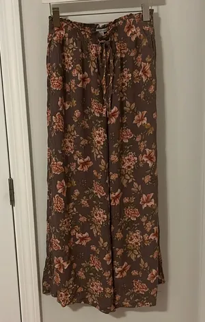 American Eagle floral pattern palazzo pants thumbnail 1