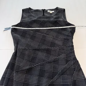 Calvin Klein Houndstooth Black White Sunburst Seam Sleeveless Sheath Dress Sz 4 thumbnail 7
