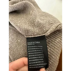 Club Monaco Italian yarn Sweater Size S thumbnail 7