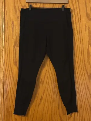 Athleta Black Excursion Hybrid Tight - Size XL - Paneled Performance Leggings thumbnail 3