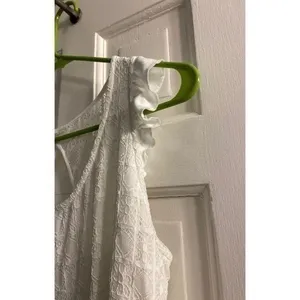Torrid white tank lace top size 0 thumbnail 3