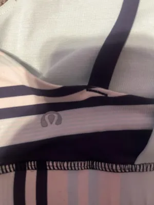 Lululemon bra  thumbnail 3