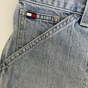 Tommy Hilfiger Vintage 1990's Cargo Denim Shorts Light Blue 100% Cotton Size 6 thumbnail 5