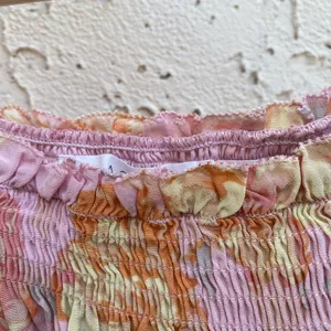 Astr floral print ruffle off- shoulder mini dress smocked bodice size M thumbnail 7