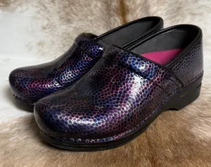 Dansko Purple‎ iridescent Scaled Clogs Size 7.5 B86 thumbnail 1
