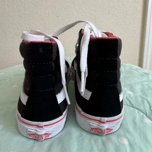 Vans Sk8-Hi Black, White, and Pink Sneakers Womens size 7 thumbnail 4