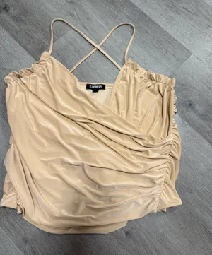Express ruched v neck crop tank top  thumbnail 2