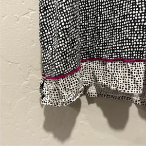 Secret Treasures BlacK & White With Pink Accent Pajama Set thumbnail 6