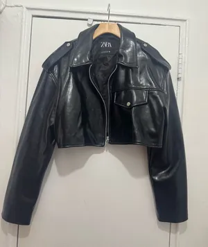 ZARA Black Cropped Faux Leather Motorcycle Jacket size M thumbnail 1