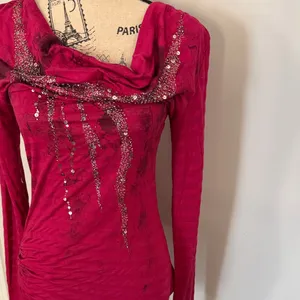 Miss Me magenta with rhinestones long sleeve top size-L thumbnail 3