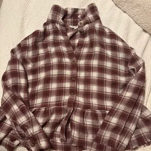 American Eagle, red and white flannel shirt thumbnail 1
