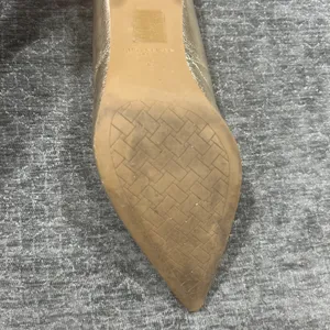 Kurt Geiger London Gold Metallic Leather Pointed Toe Pumps Heels EU 38 US 7.5/8 thumbnail 8