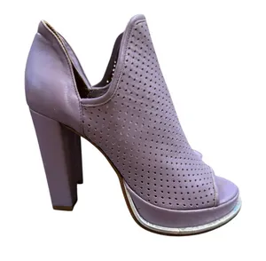 Vero Cuoio Lavender Perforated Peep Toe Heeled Bootie Size‎ 37 US 6.5 thumbnail 1