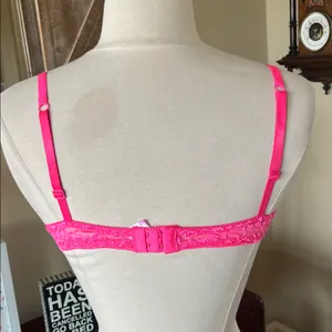 Bright Pink Lace Push Up Bra Women’s 34B thumbnail 7