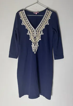 Lilly Pulitzer Navy Blue Embroidered White/gold 3/4 Sleeve Shift Dress Size‎ S thumbnail 1